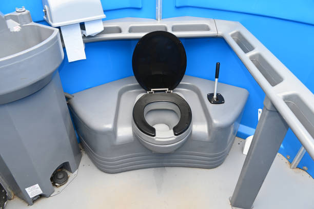 Best Luxury portable toilet rental  in Canton, SD